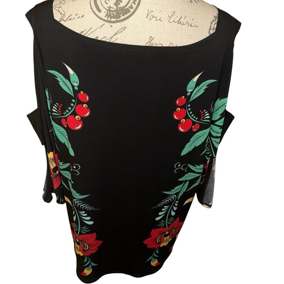 Eva Varrro Top - Picture 4 of 5